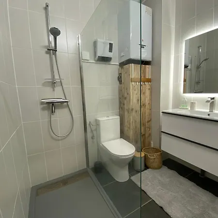 Vue Meuse, En Face De La Citadelle アパート *